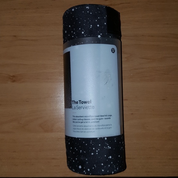 lululemon athletica Accessories - Lululemon The Towel Bleached Towel Starlight Black